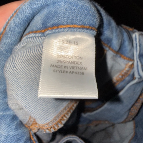 Belted ripped jeans - Picture 6 of 6